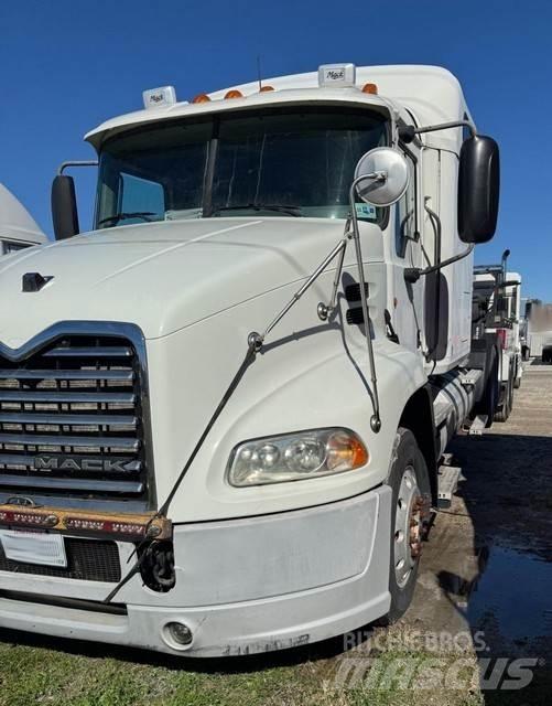 Mack CXU613 Motrici e Trattori Stradali