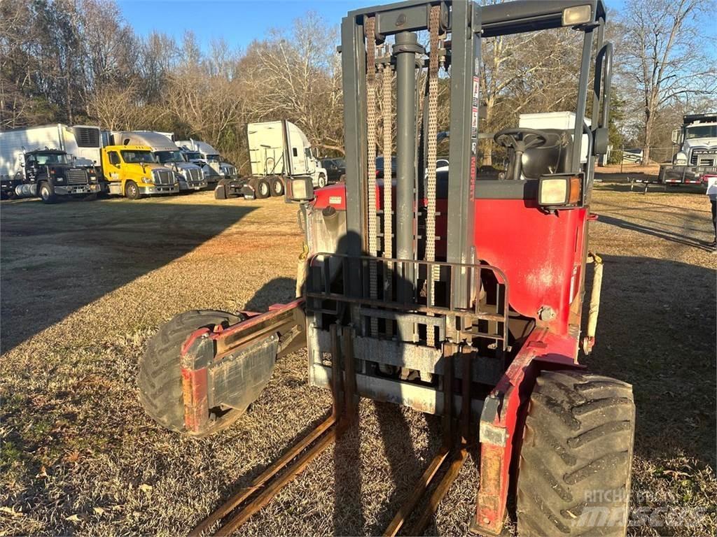 Moffett M55 Carrello elevatore retrattile a 4 vie