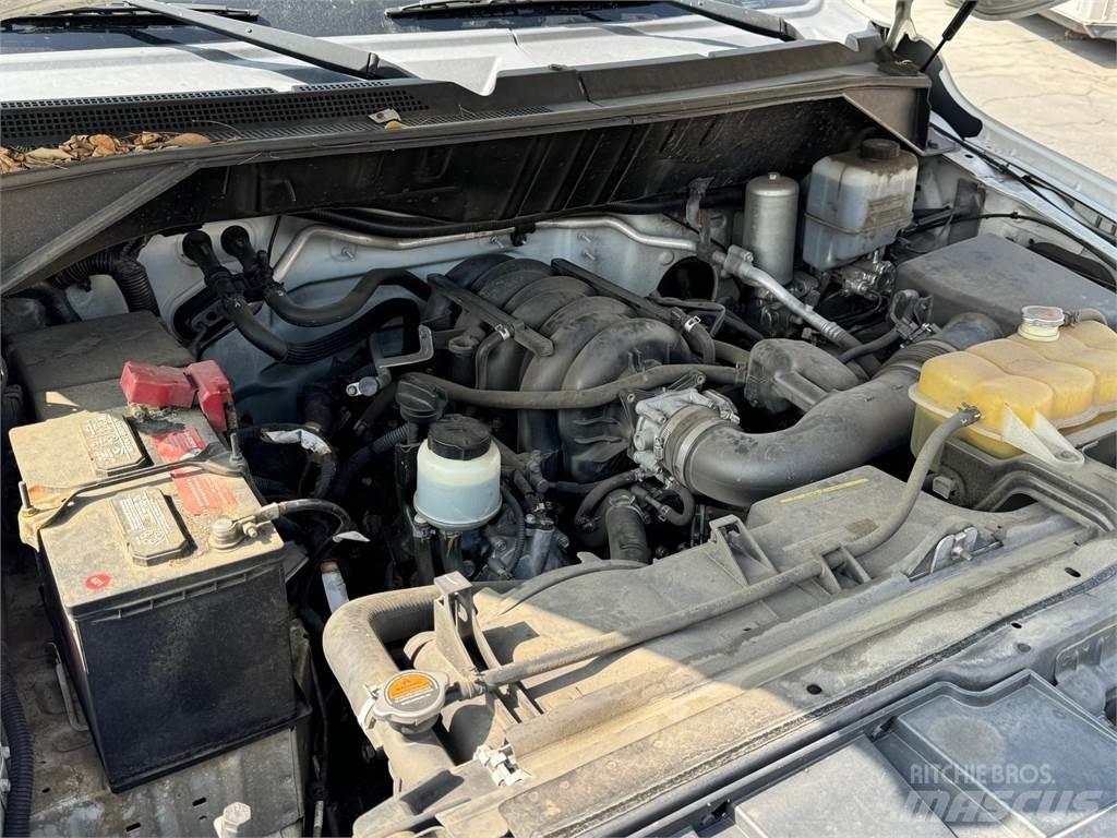 Nissan NV3500 HD Cassonati