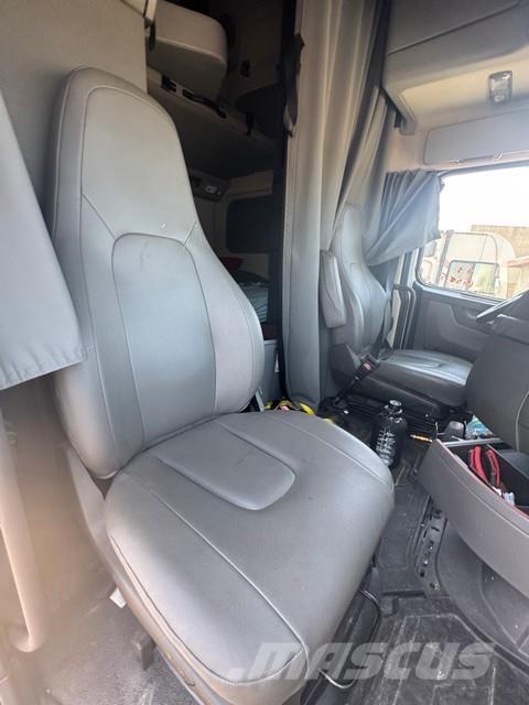 Volvo VNL64T670 Motrici e Trattori Stradali