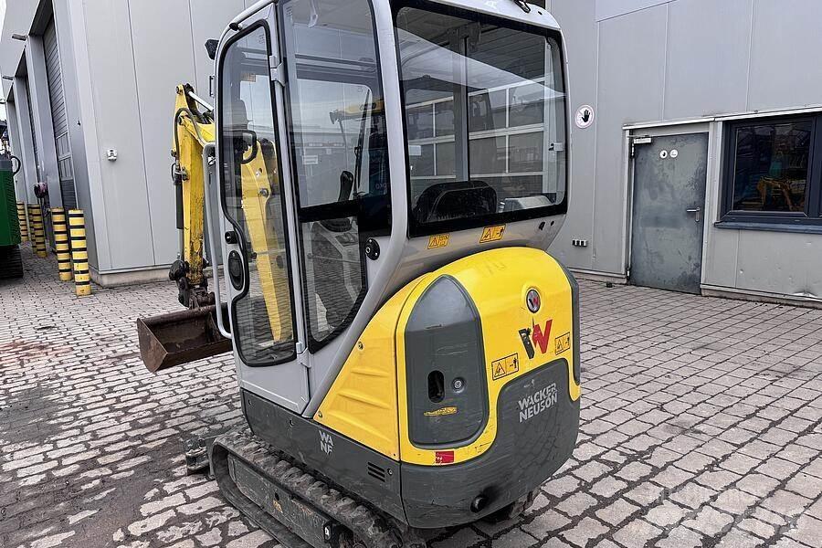 Neuson ET 16 Miniescavatori