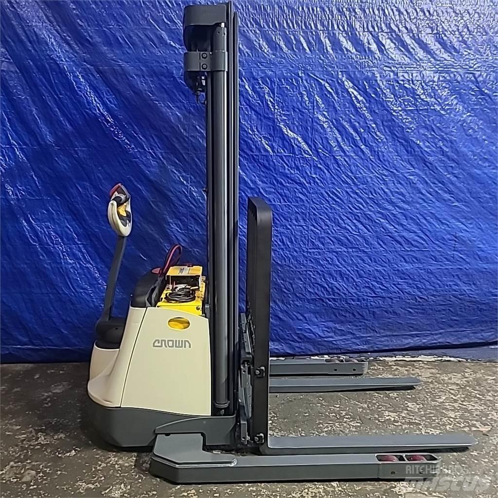 Crown SX3000-40 Carelli stoccatori  automatici-usati