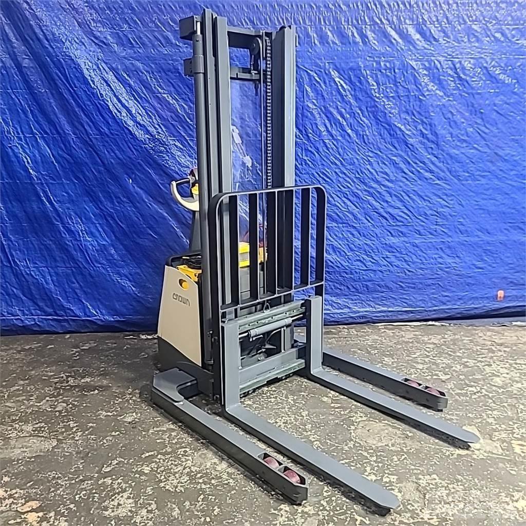 Crown SX3000-40 Carelli stoccatori  automatici-usati