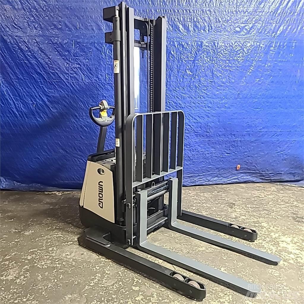 Crown SX3000-40 Carelli stoccatori  automatici-usati