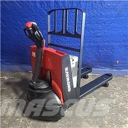 Raymond 102T-F45L Transpallet elettrici a timone