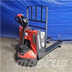 Raymond 8210 Transpallet elettrici a timone