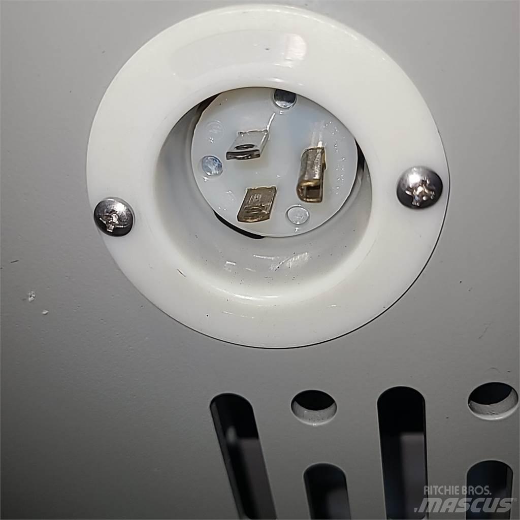 Raymond 8210 Transpallet elettrici a timone