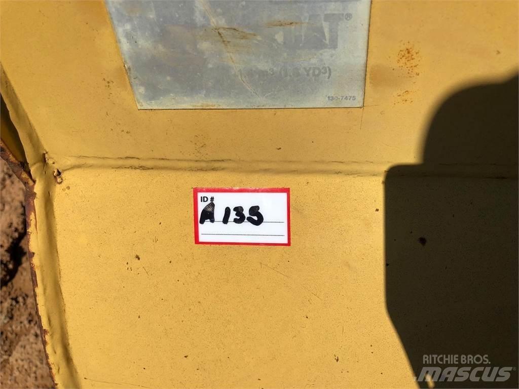 CAT  914G Benne