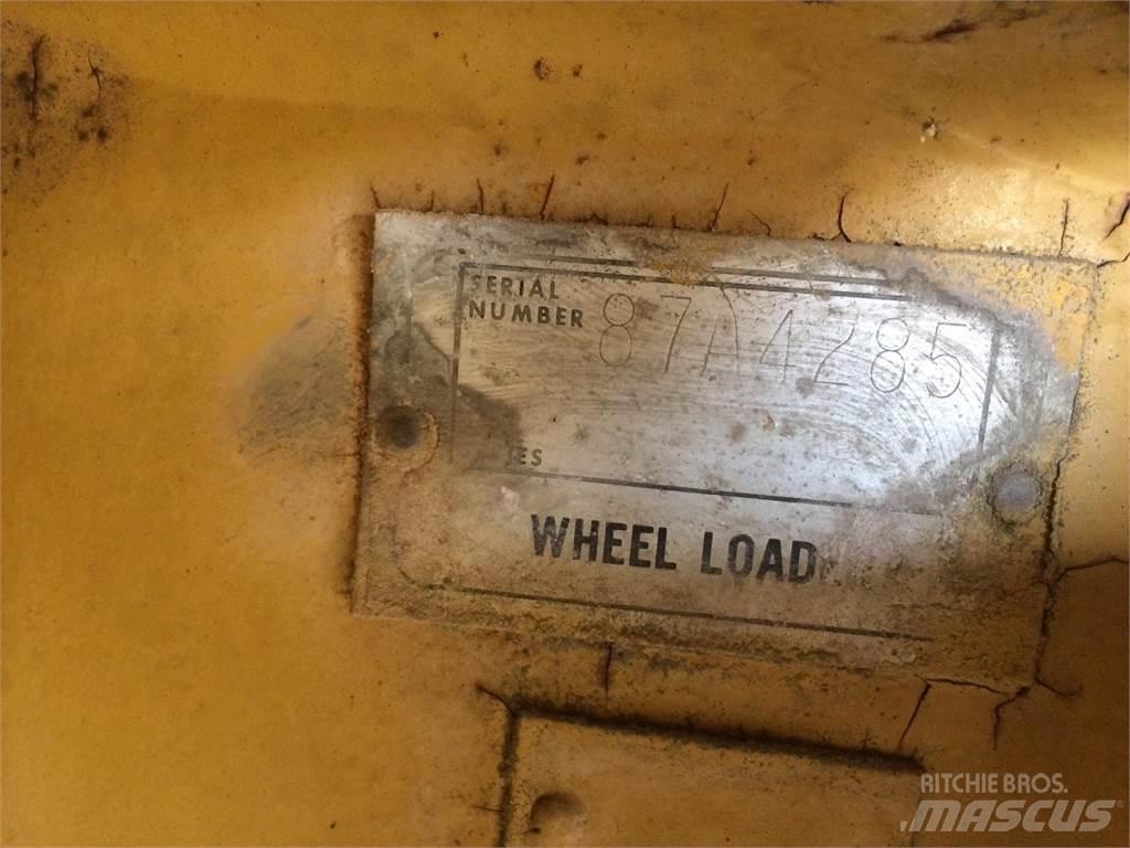 CAT 988 Pale gommate