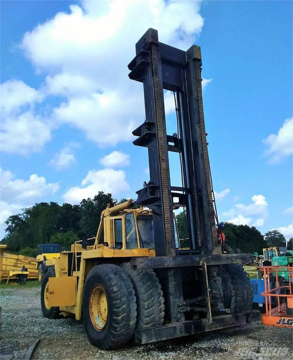 CAT V900 Carrelli elevatori diesel