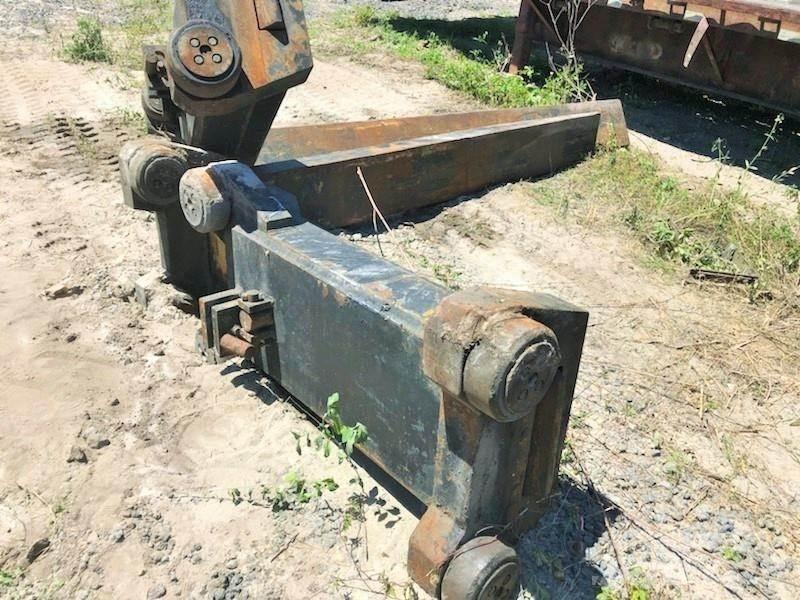 CAT V900 Carrelli elevatori diesel