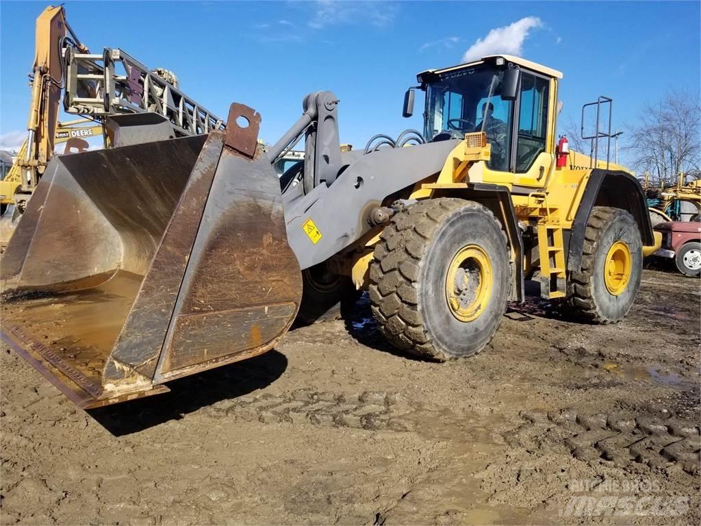 Volvo L180F Pale gommate