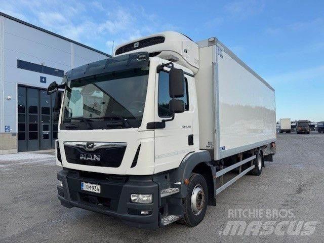 MAN 15.250 Camion a temperatura controllata