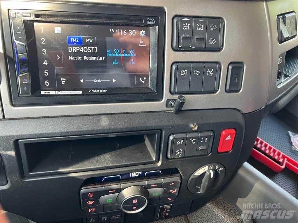 DAF CF 480 FAX 8x2*6 Motrici scarrabili