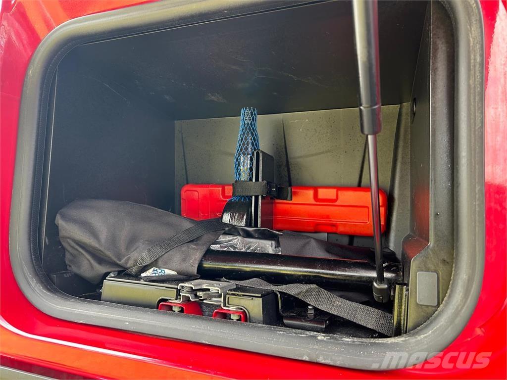 Renault CM 430 Camion con gancio di sollevamento