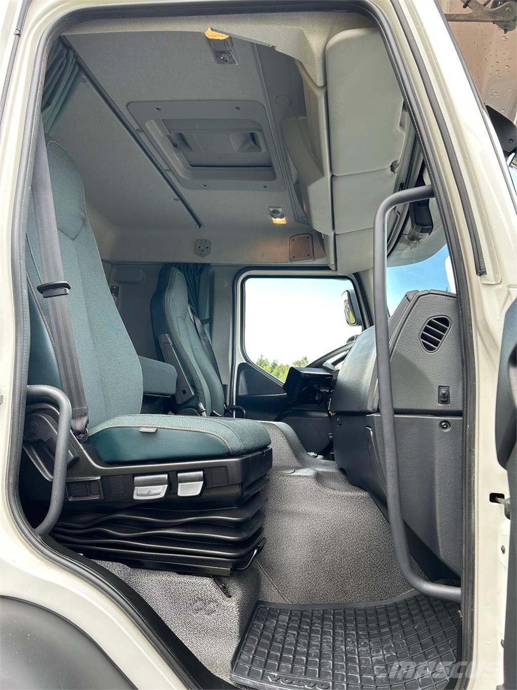 Volvo FE 320 18 ton Camion cassonati