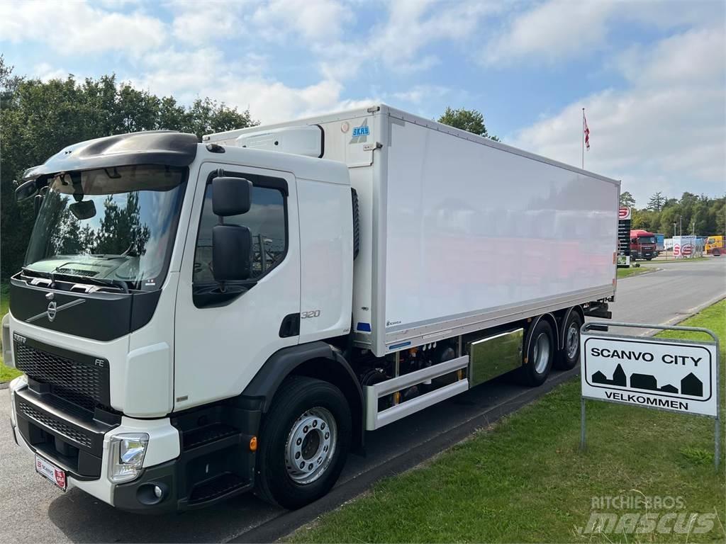 Volvo FE320 6x2*4 Camion cassonati