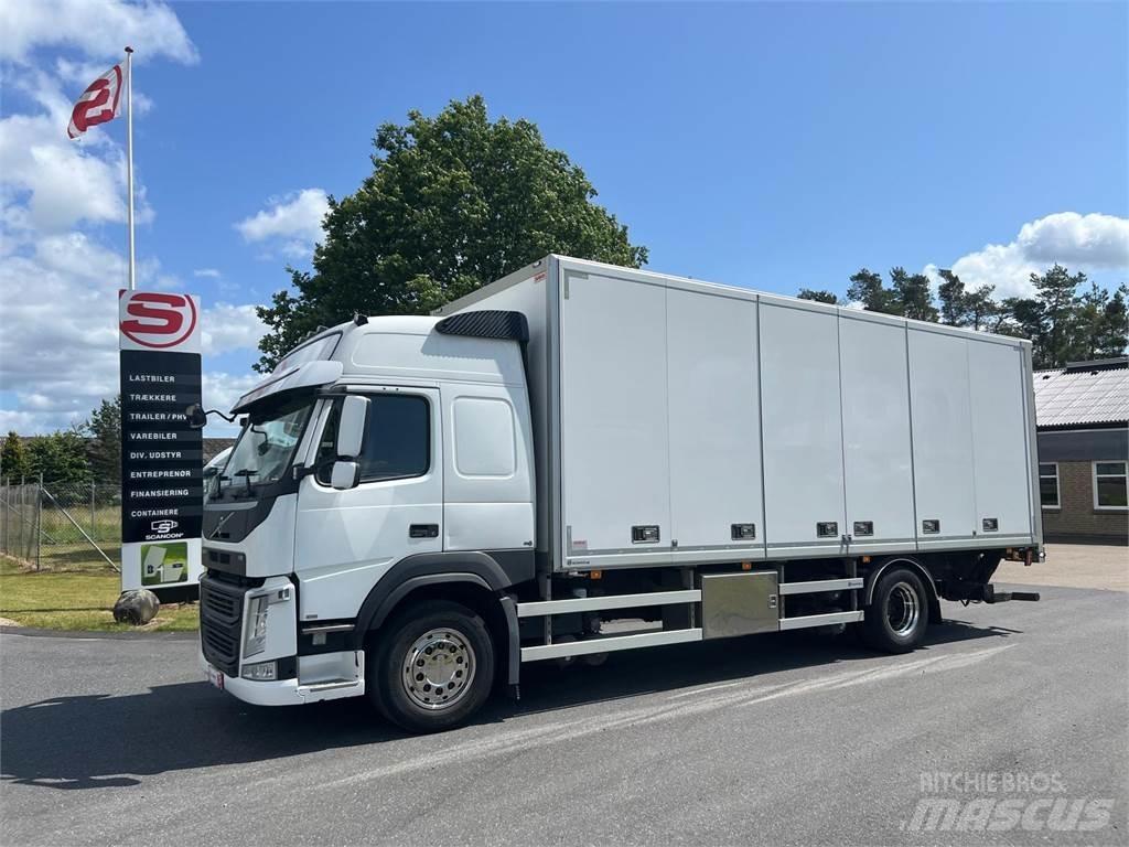 Volvo FM330 Camion cassonati