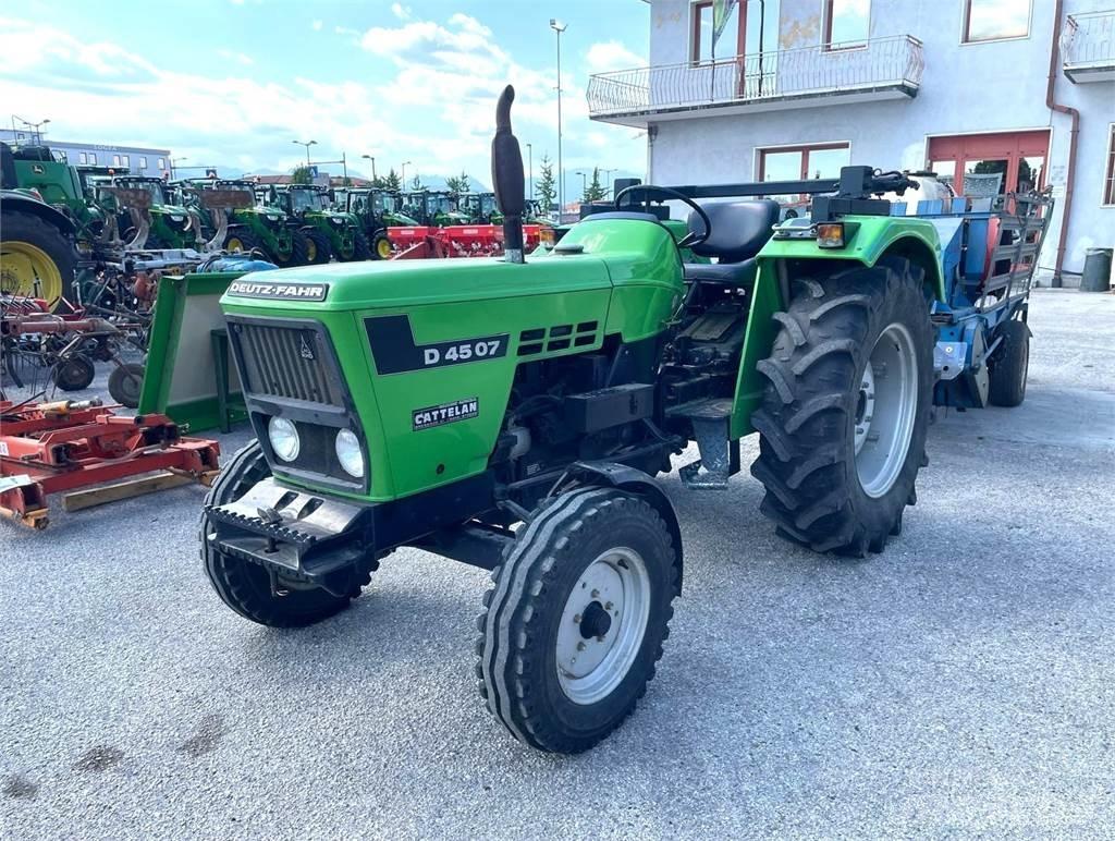 Deutz-Fahr D 45 07 Trattori