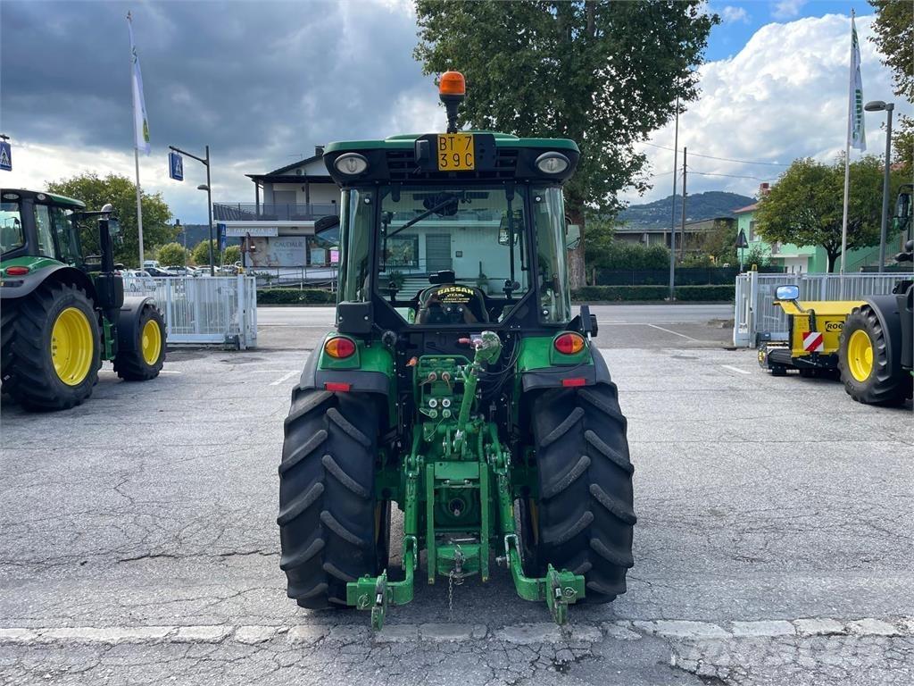 John Deere 5090 GF Trattori