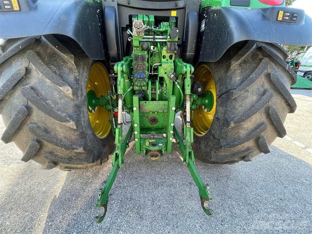 John Deere 6130 R Trattori