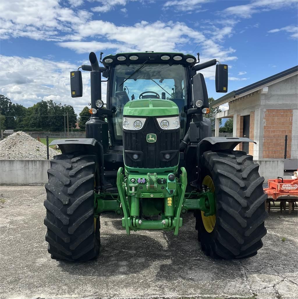 John Deere 6230 R Trattori