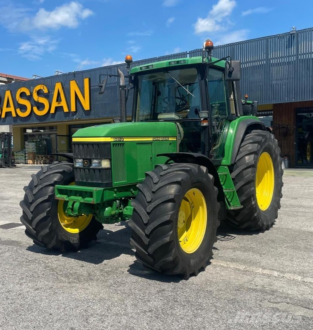 John Deere 6810 Trattori