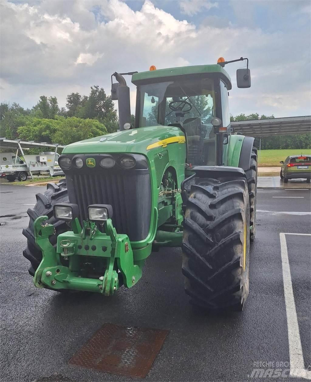 John Deere 8320 Trattori