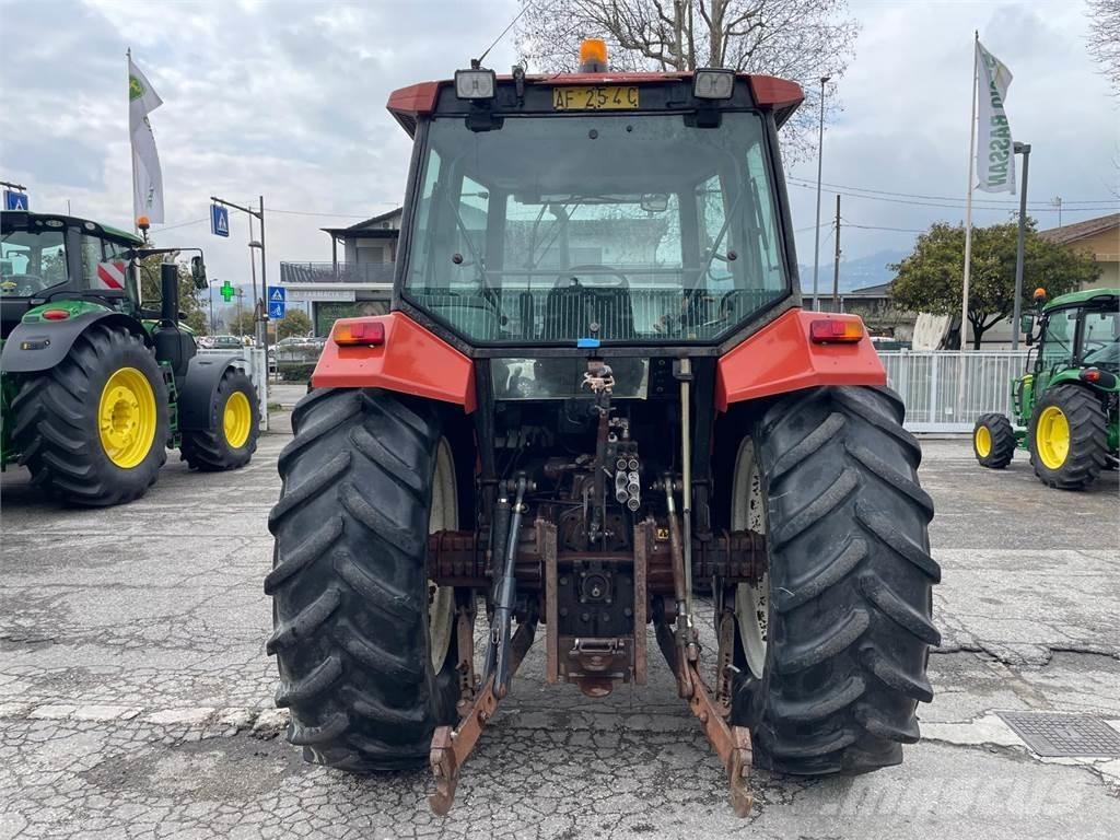 New Holland S 100 Trattori