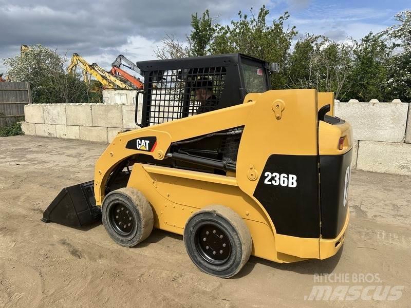CAT 236B Costruzioni - Altro