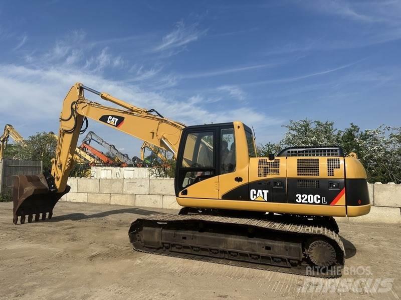 CAT 320 Escavatori cingolati