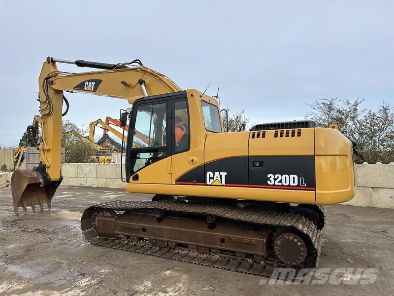 CAT 320 Escavatori cingolati