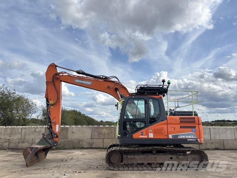 Doosan DX140LC-5 Escavatori cingolati