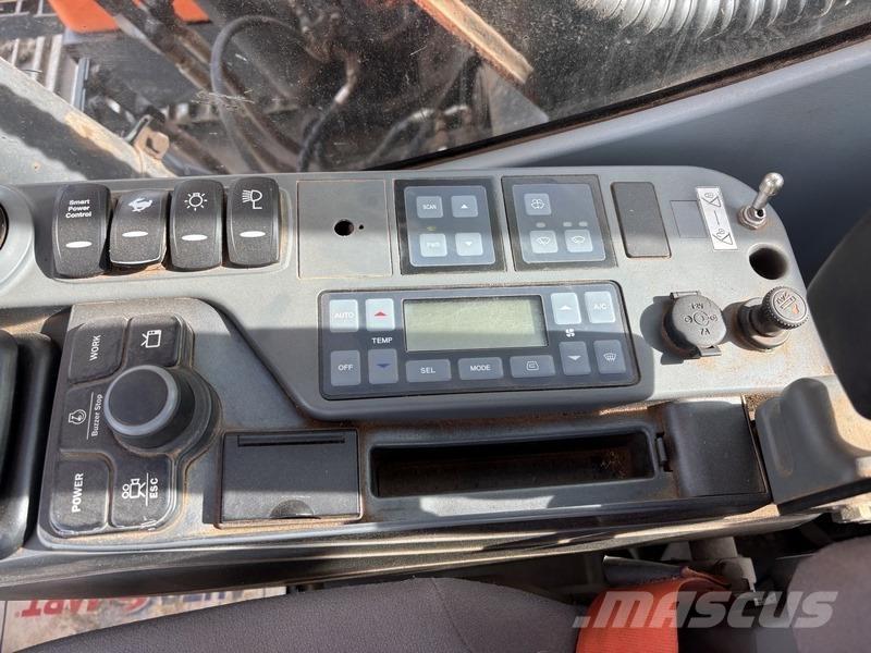 Doosan DX140LC-5 Escavatori cingolati