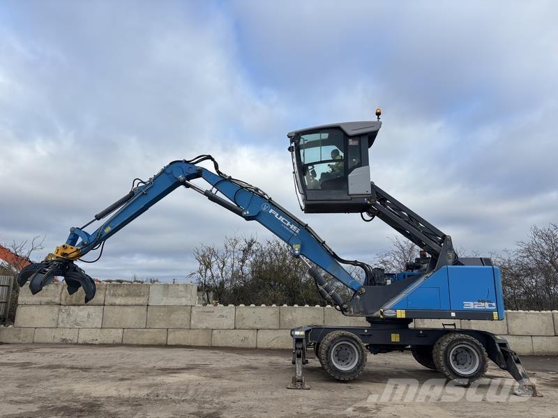 Fuchs MHL320 Movimentazione rifiuti