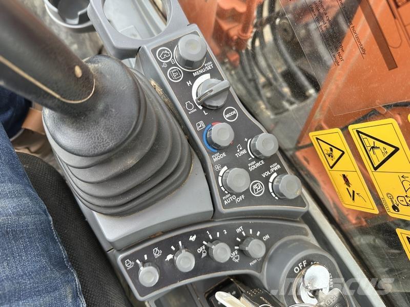 Hitachi ZX130 Escavatori cingolati