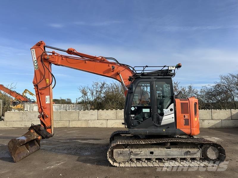 Hitachi ZX135 Escavatori cingolati