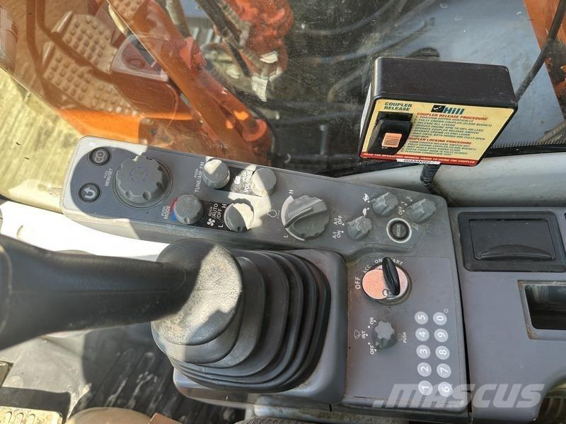 Hitachi ZX210LC-6 Escavatori cingolati