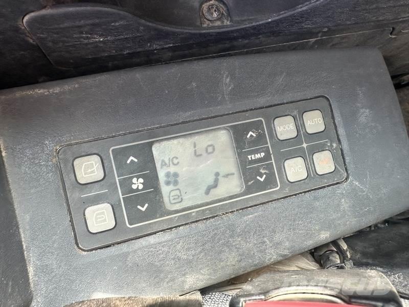 Hyundai HX130LCR Escavatori cingolati