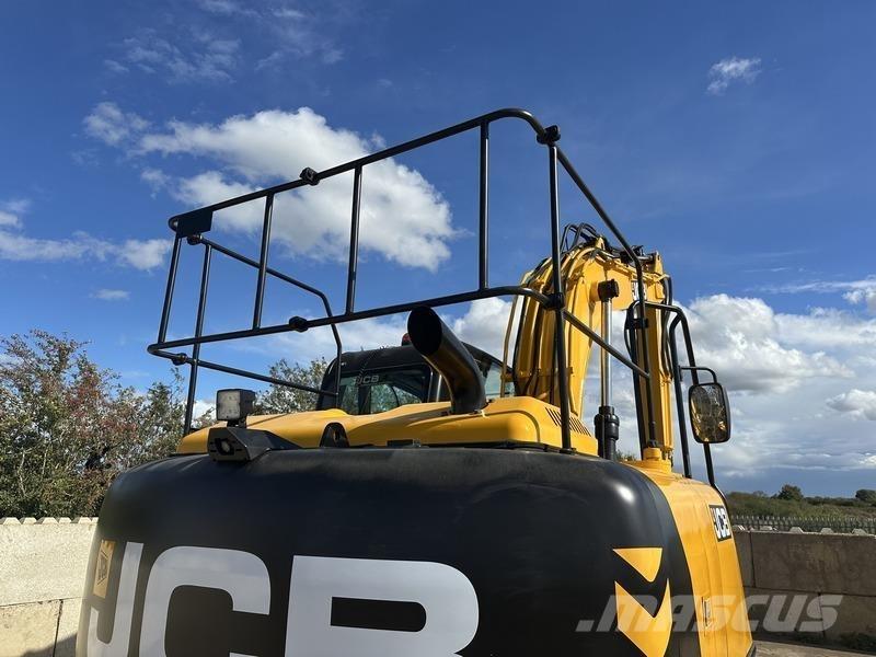 JCB JS131 LC Escavatori cingolati