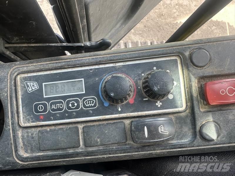 JCB JS220 LC Escavatori cingolati