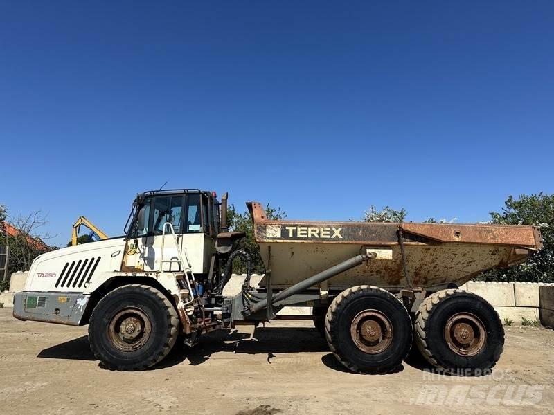 Terex TA250 Dumpers articolati