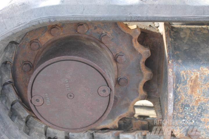 Komatsu PC55MR-3 Escavatori cingolati