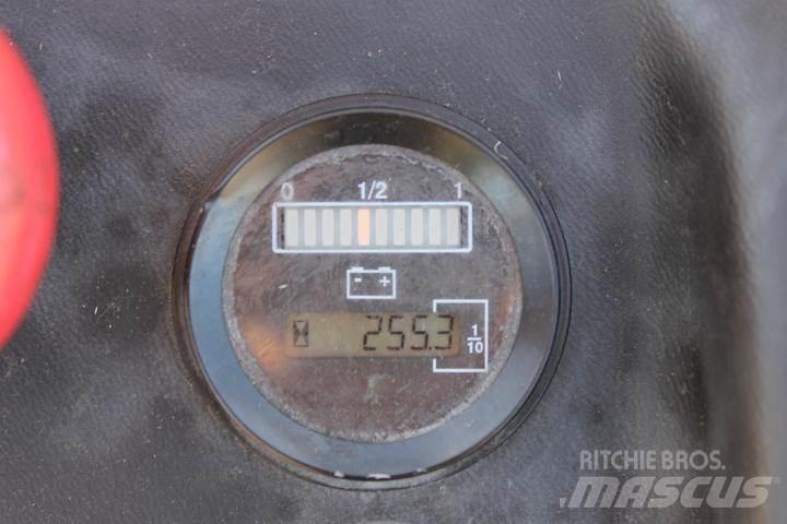 Yale MS14AC Transpallet uomo a terra
