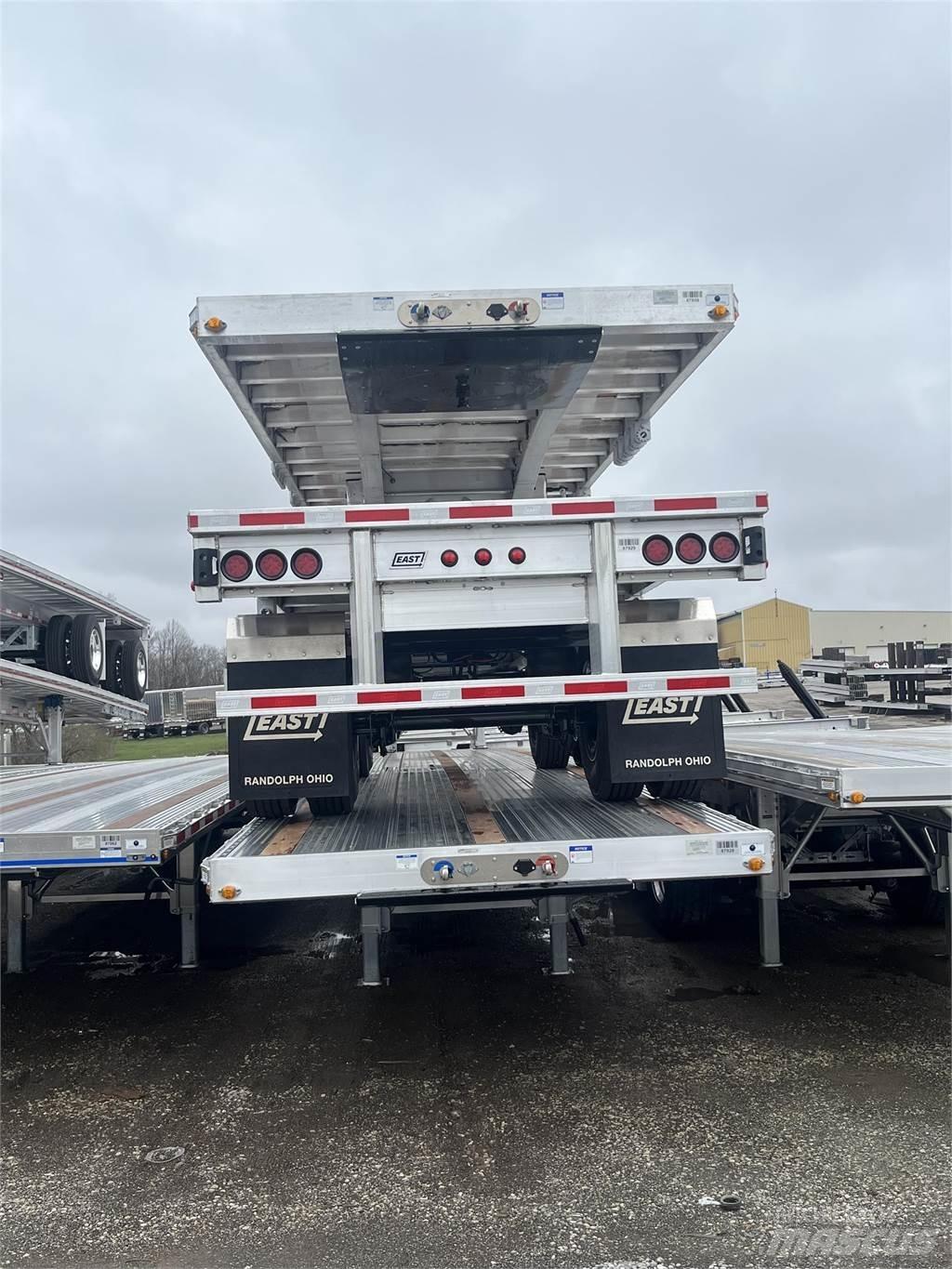 East Mfg FLATBED Rimorchi con sponde ribaltabili