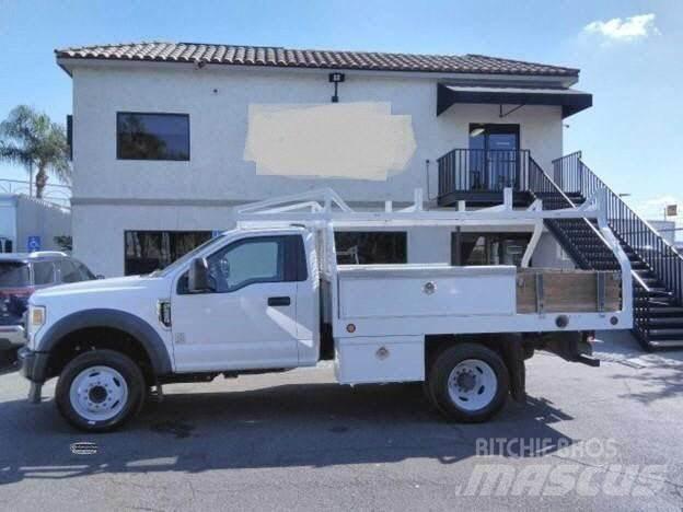 Ford F550 CONTRACTOR Camion cassonati
