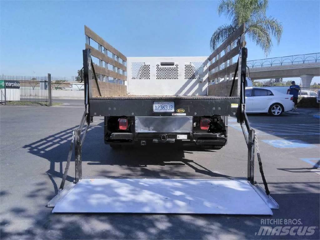 Ford F550 CREW CAB 4 Camion cassonati