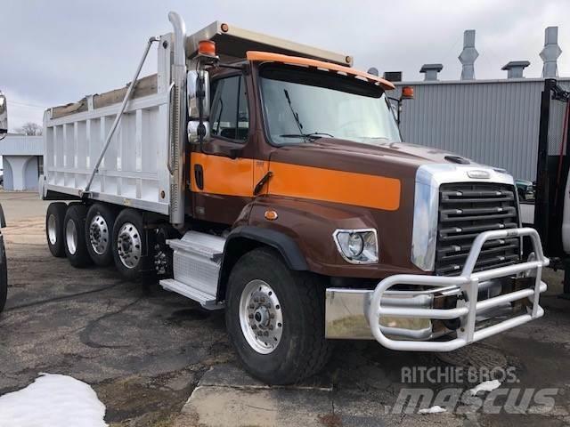 Freightliner 114SD Autocabinati