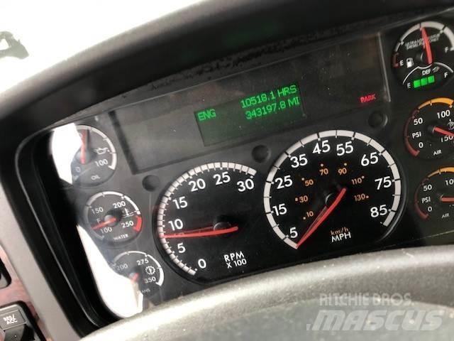 Freightliner 114SD Autocabinati
