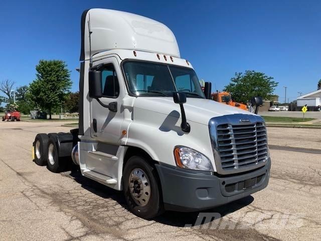 Freightliner Cascadia Motrici e Trattori Stradali